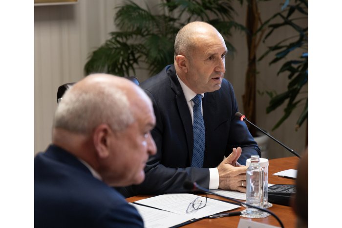 BTA: Preşedintele Bulgariei a numit un guvern interimar şi anunţă alegeri anticipate pe 9 iunie