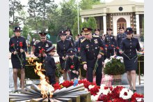 Country officials, veterans, residents and guests of the capital commemorated the heroes fallen in World War II'