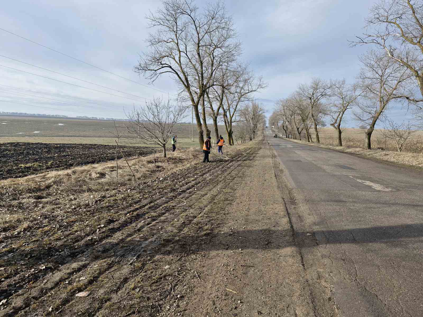 Trafic rutier în condiții de carosabil umed și vizibilitate redusă: AND menține intervențiile pe drumurile naționale