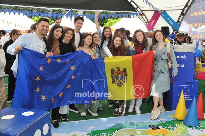 GALERIE FOTO Republica Moldova marchează Ziua Euro