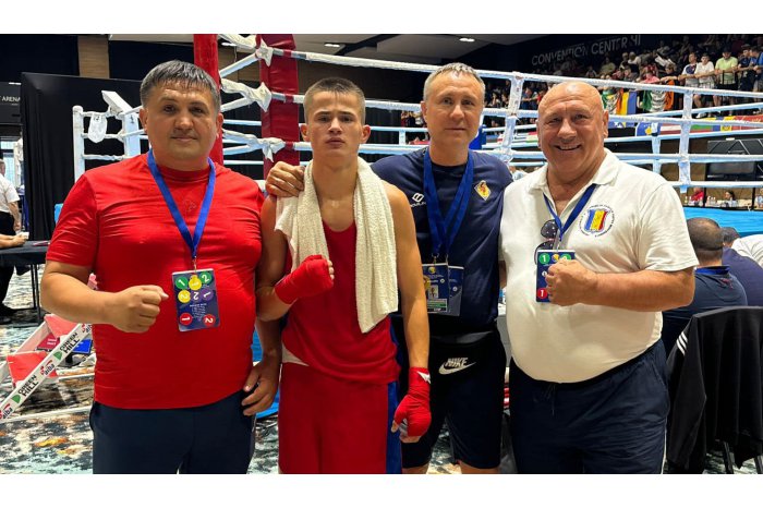 Three medals for national boxing team at European Championships