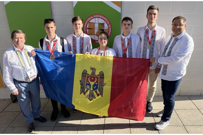 Pupils from Moldova win medals, honourable mentions at International Mathematical Olympiad