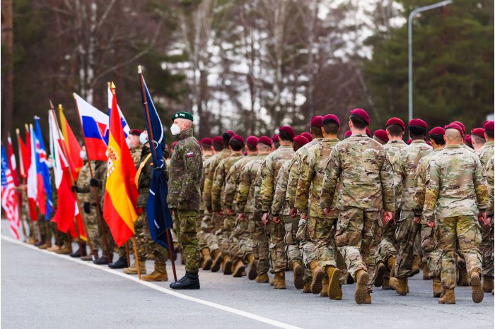 NATO descoperă lacune imense în apărarea Europei